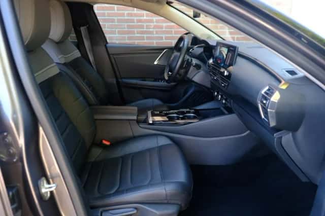 Citroën C5 X (2023) thumbnail 4