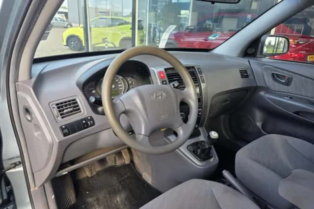 Hyundai Tucson (2005) thumbnail 6