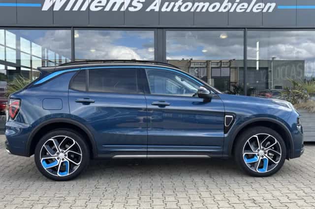 Lynk & Co 01 (2022) thumbnail 4