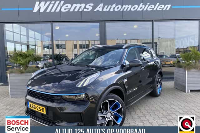 Lynk & Co 01 (2022) thumbnail 1