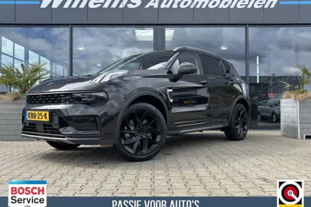 Lynk & Co 01 (2022) thumbnail 1