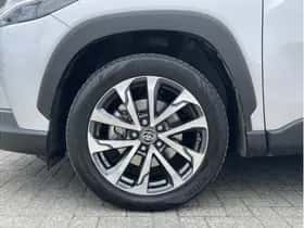 Toyota Corolla (2023) thumbnail 5