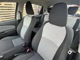 Toyota Yaris (2019) thumbnail 13