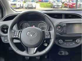 Toyota Yaris (2019) thumbnail 15
