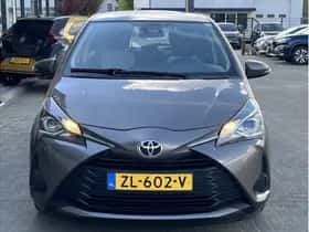 Toyota Yaris (2019) thumbnail 5