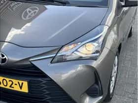 Toyota Yaris (2019) thumbnail 6