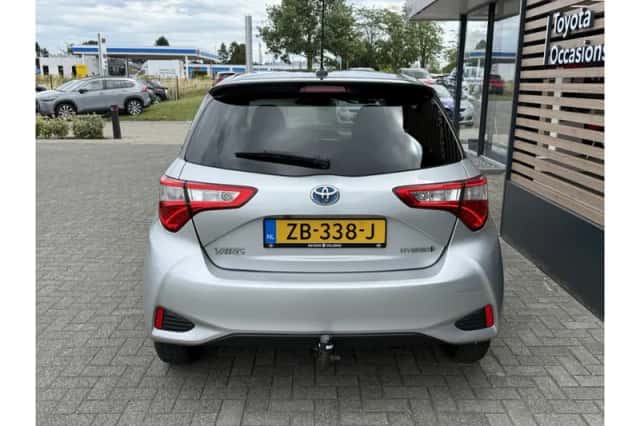 Toyota Yaris (2019) thumbnail 4