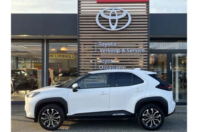 Toyota Yaris Cross (2022) thumbnail 2