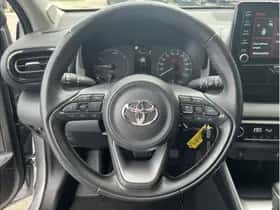 Toyota Yaris (2022) thumbnail 19