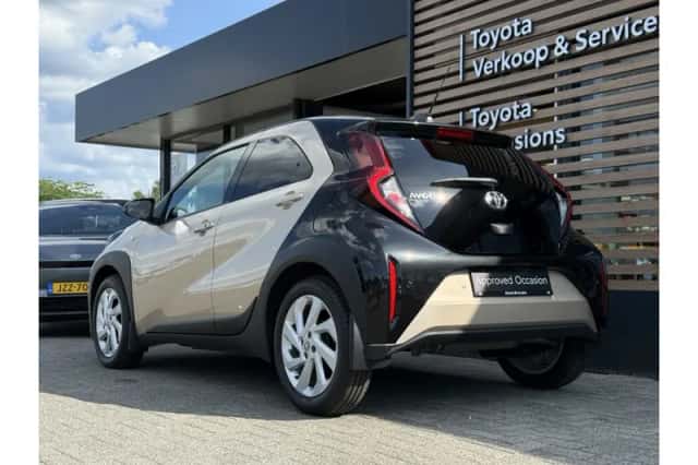 Toyota Aygo X (2022) thumbnail 3