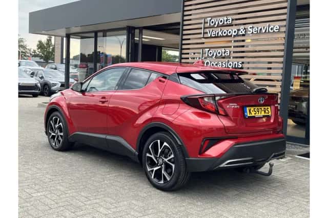 Toyota C-HR (2020) thumbnail 3