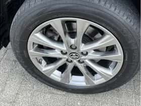Toyota RAV4 (2016) thumbnail 9
