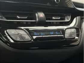 Toyota C-HR (2021) thumbnail 28