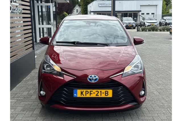 Toyota Yaris (2018) thumbnail 4