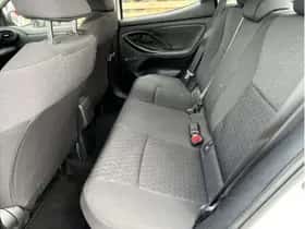 Toyota Yaris (2023) thumbnail 12