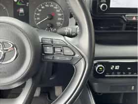 Toyota Yaris (2023) thumbnail 18