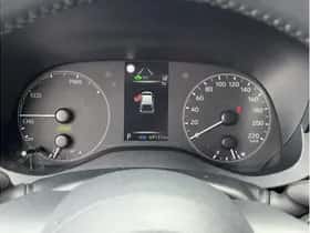 Toyota Yaris (2023) thumbnail 19