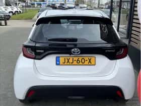 Toyota Yaris (2023) thumbnail 4