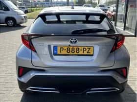Toyota C-HR (2022) thumbnail 11