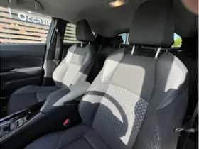 Toyota C-HR (2022) thumbnail 14