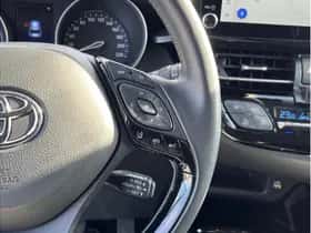 Toyota C-HR (2022) thumbnail 22