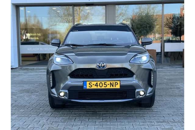 Toyota Yaris Cross (2023) thumbnail 2