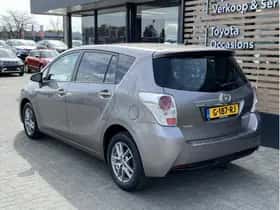 Toyota Verso (2016) thumbnail 3