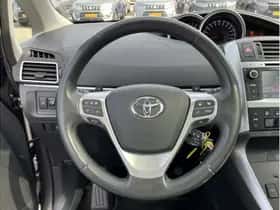 Toyota Verso (2016) thumbnail 21