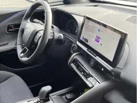 Toyota C-HR (2024) thumbnail 21