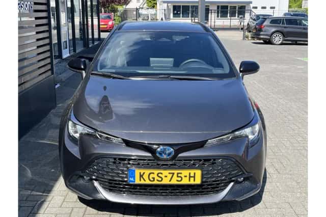 Toyota Corolla (2025) thumbnail 4