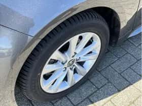 Toyota Corolla (2025) thumbnail 8