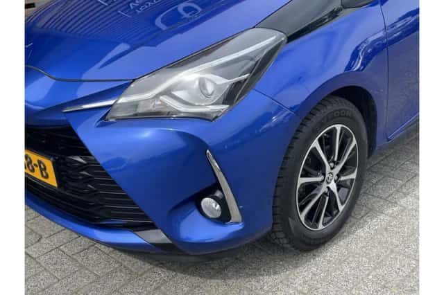 Toyota Yaris (2020) thumbnail 4