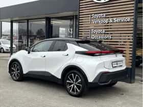 Toyota C-HR (2024) thumbnail 3