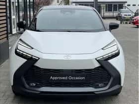 Toyota C-HR (2024) thumbnail 4
