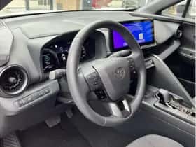 Toyota C-HR (2024) thumbnail 10