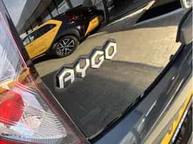 Toyota Aygo (2021) thumbnail 5