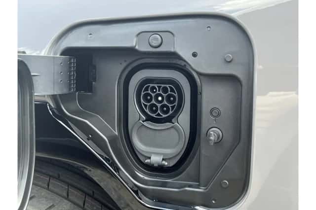 Toyota RAV4 (2026) thumbnail 6