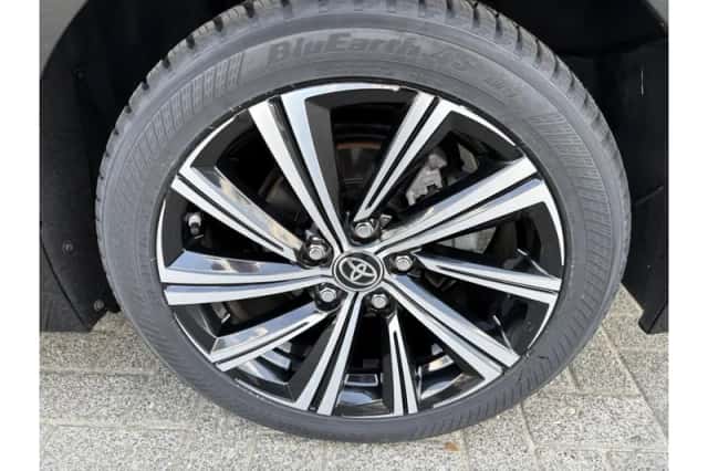 Toyota Corolla (2022) thumbnail 4