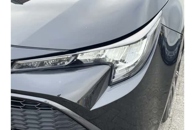 Toyota Corolla (2022) thumbnail 6