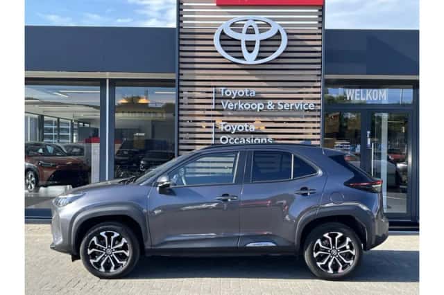 Toyota Yaris Cross (2024) thumbnail 2