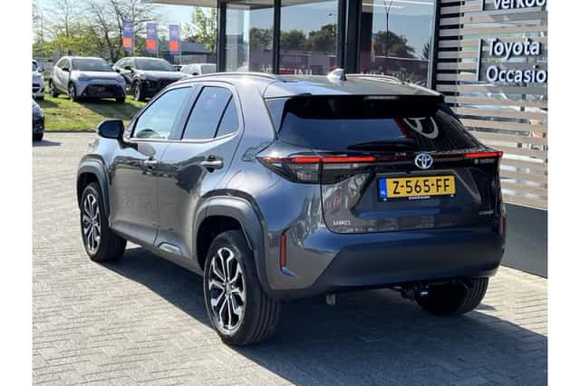 Toyota Yaris Cross (2024) thumbnail 3