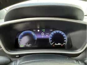 Toyota Corolla (2024) thumbnail 12