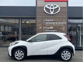 Toyota Aygo X (2022) thumbnail 2