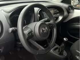 Toyota Aygo X (2022) thumbnail 11