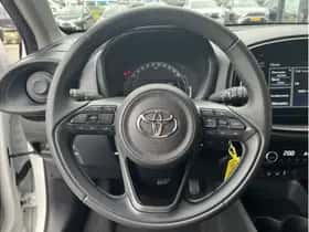 Toyota Aygo X (2022) thumbnail 17
