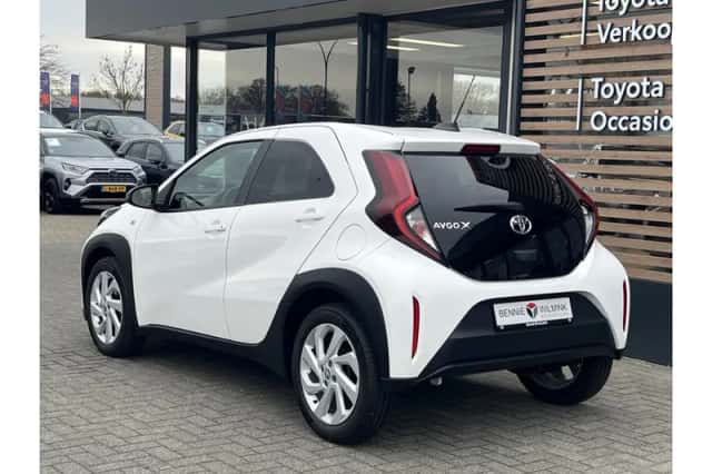 Toyota Aygo X (2022) thumbnail 3
