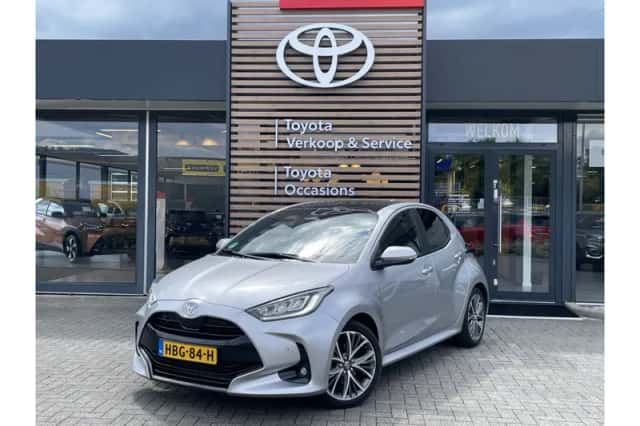 Toyota Yaris (2024) thumbnail 1