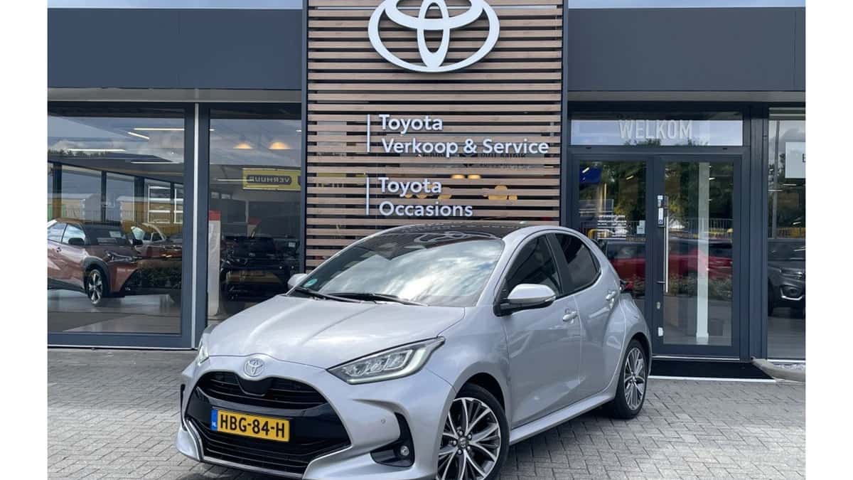 Toyota Yaris (2024) — foto 1