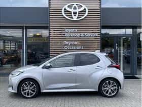 Toyota Yaris (2024) thumbnail 2