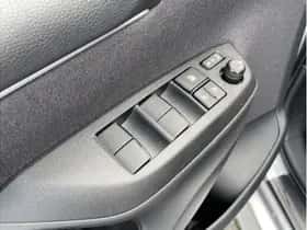 Toyota Yaris (2024) thumbnail 22